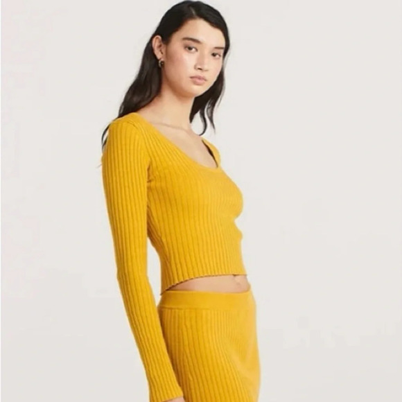CHARLIE HOLIDAY VEA GOLDEN RIB KNIT SWEATER Sz Small # - Picture 1 of 10